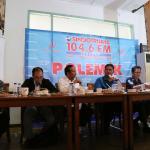 Ketua Komisi VII DPR RI Satya Yudha, saat diskusi polemik dengan tema "Republik Freeport" di Jakarta, Sabtu (25/2). Sikap PT Freeport Indonesia yang terus-terusan ngotot melawan pemerintah RI adalah wajar. Sebabnya, Freeport sempat nyaman dimanjakan oleh pemerintahan Susilo Bambang Yudhoyono (SBY) dan dijamin oleh surat Sudirman Said ketika masih menjabat Menteri Energi dan Sumber Daya Mineral. AKTUAL/Tino Oktaviano