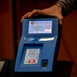 Petugas Bea dan Cukai Bandara Soekarno-Hatta, Cengkareng, mengamankan paket kartu tanda penduduk (KTP) palsu dari Kamboja. Sebanyak 36 KTP palsu itu tidak hanya beralamatkan DKI Jakarta. AKTUAL/Munzir