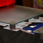 Petugas Bea dan Cukai Bandara Soekarno-Hatta, Cengkareng, mengamankan paket kartu tanda penduduk (KTP) palsu dari Kamboja. Sebanyak 36 KTP palsu itu tidak hanya beralamatkan DKI Jakarta. AKTUAL/Munzir