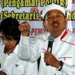 Bupati Purwakarta Dedi Mulyadi (tengah), berbicara saat diskusi publik Merawat Keindonesiaan yang diselenggarakan Lembaga Pemilih Indonesia (LPI) di Jakarta, Rabu (8/2/2017). Diskusi mengambil tema 'Aksi 112 dan Kuda Troya Demokrasi. AKTUAL/Munzir