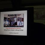 Peneliti Lingkaran Survei Indonesia Denny JA, Ardian Sopa (kanan), memaparkan hasil survei 'Swing Voters dan Golput Penentu Kemenangan' di Jakarta, Jumat (10/2/2017). LSI Denny memaparkan range elektabilitas terbaik dan terburuk 3 pasangan calon di Pilkada DKI Jakarta 5 hari sebelum Pilkada, Agus-Sylvi : 24,6% - 39,4%, Ahok-Djarot : 27,2% - 39,2% dan Anies-Sandi : 25,6 - 38,4%. AKTUAL/Munzir