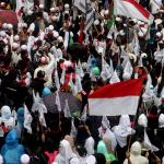 Ratusan ribu umat Islam melakukan aksi long march menuju ke Masjid Istiqal, Jakarta, Sabtu (11/2/2017). Kegiatan aksi 112 ini digelar di Masjid Istiqlal dengan agenda zikir dan tausiyah nasional, Aktual.com/Munzir.