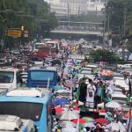 Ratusan ribu umat Islam melakukan aksi long march menuju ke Masjid Istiqal, Jakarta, Sabtu (11/2/2017). Kegiatan aksi 112 ini digelar di Masjid Istiqlal dengan agenda zikir dan tausiyah nasional, Aktual.com/Munzir.