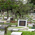 Suasana di sekitar makam TPU Karet Bivak, Jakarta, Selasa (28/2/2017). Dinas Kehutanan DKI Jakarta mengalokasikan dana Rp100 miliar untuk membenahi sekaligus menambah lahan pemakaman pada 2017. AKTUAL/Munzir