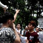 Aksi pencari suaka geruduk Kantor UNHCR. Mereka meminta kejelasan kepada UNHCR terkait kepengurusan administrasi agar dapat menetap di negara pihak ketiga. AKTUAL/Munzir