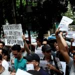 Aksi pencari suaka geruduk Kantor UNHCR. Mereka meminta kejelasan kepada UNHCR terkait kepengurusan administrasi agar dapat menetap di negara pihak ketiga. AKTUAL/Munzir