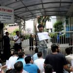 Aksi pencari suaka geruduk Kantor UNHCR. Mereka meminta kejelasan kepada UNHCR terkait kepengurusan administrasi agar dapat menetap di negara pihak ketiga. AKTUAL/Munzir