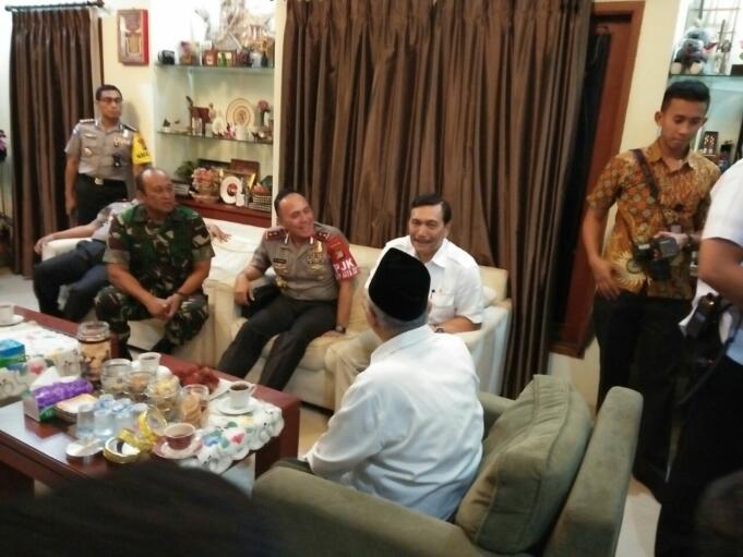 Pertemuan Aparat TNI dan Polri ke KH Ma'ruf Amin (Dok Aktual/Soemitro)