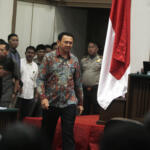 Terdakwa kasus penistaan agama Gubernur DKI Jakarta non aktif Basuki Tjahaja Purnama atau Ahok kembali menjalani persidangan ke-9 yang digelar Pengadilan Negeri Jakarta Utara (PN Jakut) di ruang sidang di Auditorium Kementan, Jakarta. Selasa (7/2/17). Persidangan kali ini beragendakan mendengarkan keterangan dua saksi fakta dan satu saksi ahli dari MUI. Foto/sindonews.com-Pool/Isra Triansyah