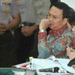 Terdakwa Kasus Penistaan Agama yang juga Gubernur non Aktif DKI Jakarta Basuki Tjahaja Purnama menghadiri sidang lanjutan ke-9 di Auditorium Kementerian Pertanian, Jakarta, Selasa (7/2/2017). Sidang ke-9 tersebut menghadirkan 2 orang saksi fakta dari kepulauan seribu dan 1 orang saksi. Foto/merdeka.com-Pool/M. Luthfi Rahman