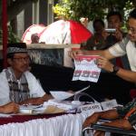 Sosialisasi serta simulasi pemungutan dan penghitungan suara pilkada itu untuk mengajak masyarakat menggunakan hak suara pada pilkada serentak di 101 daerah termasuk DKI Jakarta pada 15 Februari mendatang. AKTUAL/Munzir