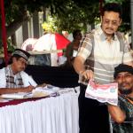 Sosialisasi serta simulasi pemungutan dan penghitungan suara pilkada itu untuk mengajak masyarakat menggunakan hak suara pada pilkada serentak di 101 daerah termasuk DKI Jakarta pada 15 Februari mendatang. AKTUAL/Munzir