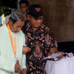 Sosialisasi serta simulasi pemungutan dan penghitungan suara pilkada itu untuk mengajak masyarakat menggunakan hak suara pada pilkada serentak di 101 daerah termasuk DKI Jakarta pada 15 Februari mendatang. AKTUAL/Munzir