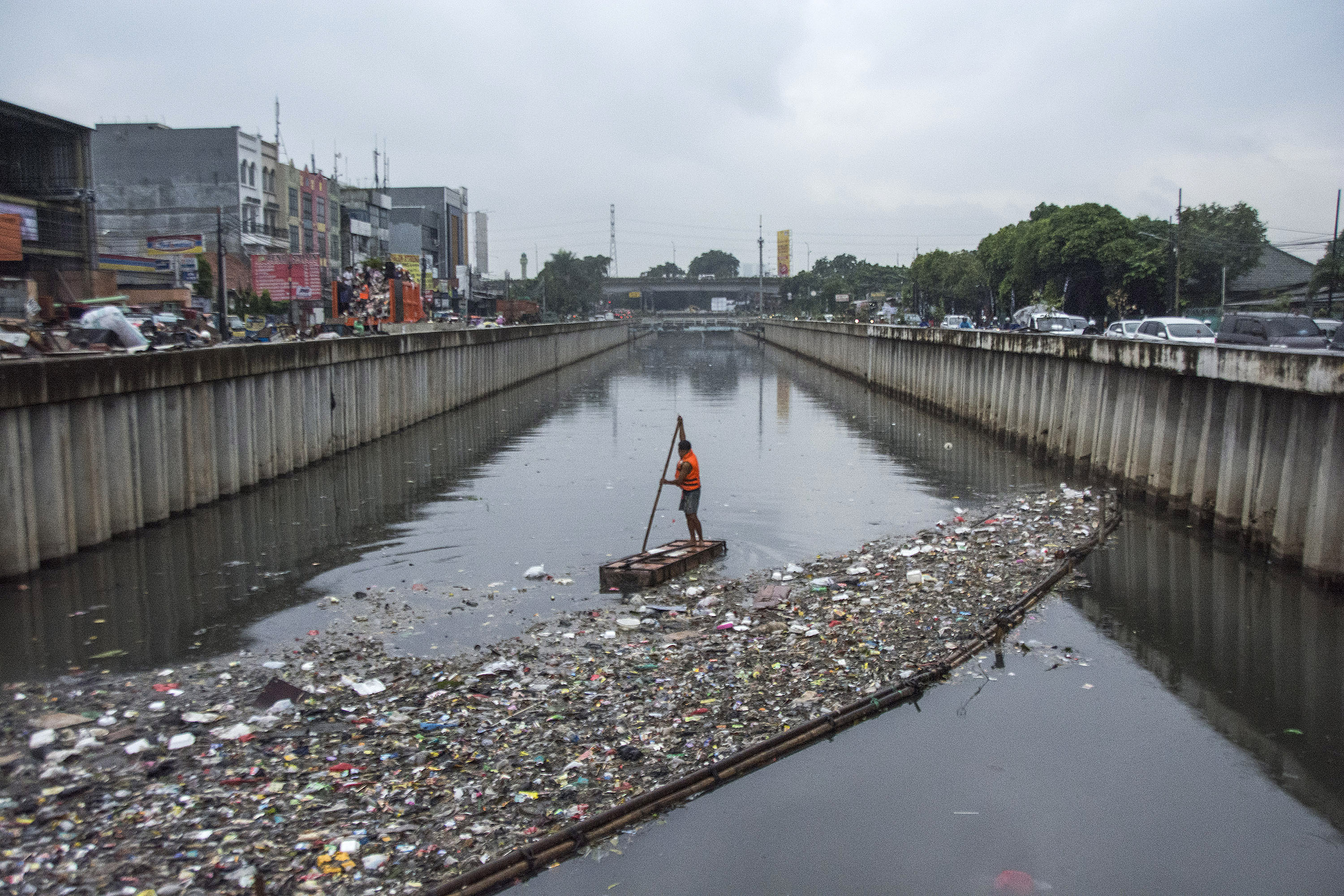 Kualitas Air Sungai di Jakarta  Tercemar Hingga 61 Persen 