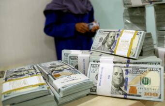 Data Ekonomi Global Membaik, USD Dibuka Melemah