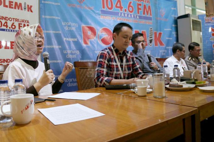 Pengamat Politik LIPI, Siti Zuhro saat diskusi Pilkada di Cikini, Jakarta Pusat, Sabtu (15/4). Diskusi tersebut bertemakan Pilkada Sehat dan Demokratis. AKTUAL/Tino Oktaviano