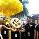 Sejumlah Polisi berpose dengan replika rol film, Jakarta, Minggu (16/4/2017). Memperingati ulang tahun Korps Polri ke-72, festival film pendek dan film animasi bertajuk Police Movie Festival digelar untuk yang keempat kalinya. AKTUAL/Munzir