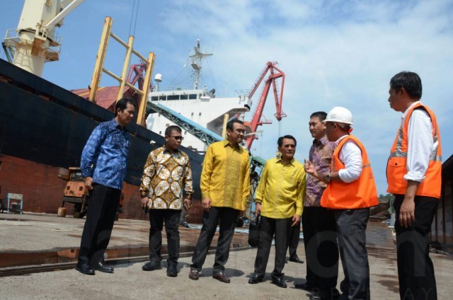 Pansus Pelindo II DPR RI meninjau Pelabuhan Teluk Bayur Padang