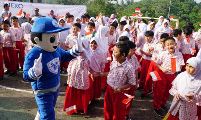 Program Satu Toko Satu Sekolah Hero Group