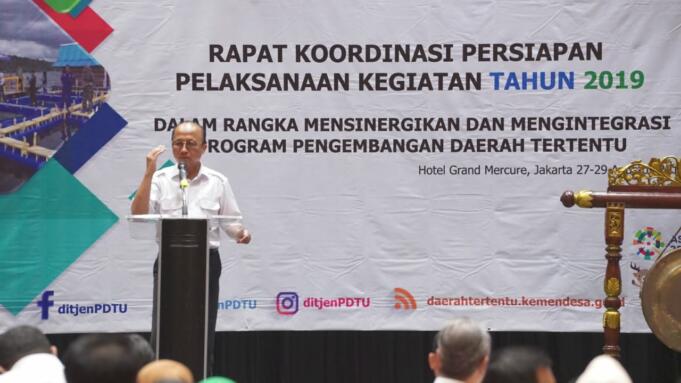 Anwar Sanusi, P.hD, Sekretaris Jenderal Kemendes PDTT membuka acara Rakor Pelaksanaan Kegiatan 2019 Ditjen PDTu