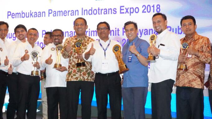 PT Jakarta International Container Terminal (JICT) kembali meraih Penghargaan Pelayanan Prima Utama dalam hal pelayanan publik 2018. Penghargaan Pelayanan Prima Unit Pelayanan Publik Sektor Transportasi ini diberikan Kementerian Perhubungan untuk sektor pelayanan publik di pelabuhan Tanjung Priok. Dan untuk pemenang Prima Utama diserahkan langsung oleh Menteri Perhubungan RI Budi Karya Sumadi