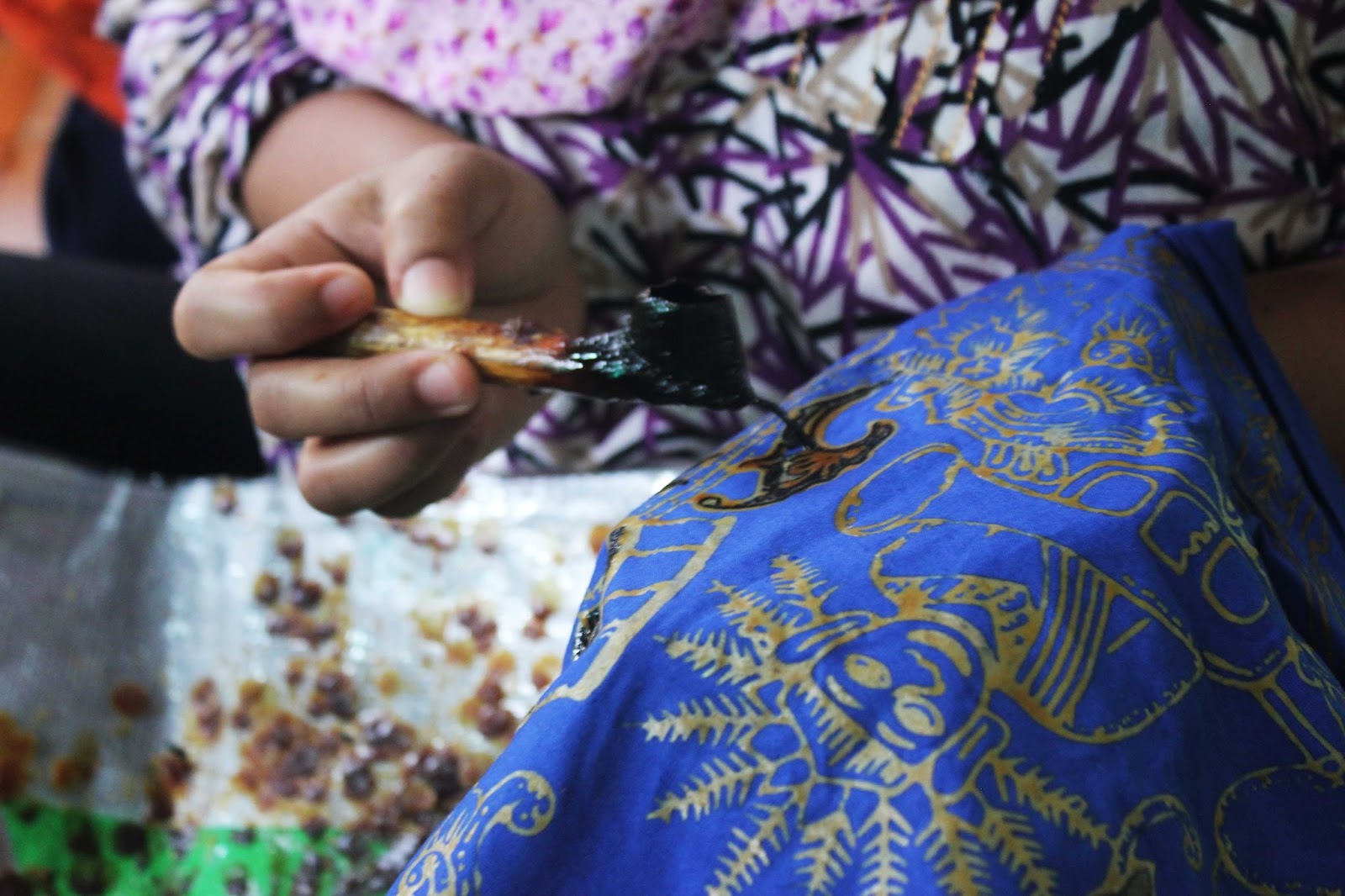 Menelisik Kearifan Lokal Batik Betawi Terogong Terhangat Terpercaya
