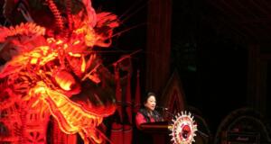 Ketua Umum PDI Perjuangan Megawati Soekarnoputri memberikan pidato pembukaan Kongres V PDIP