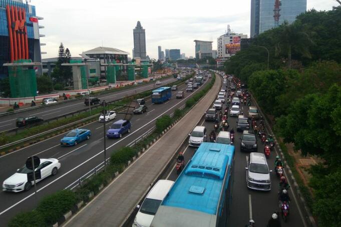 Situasi jalan MT Haryono Jakarta Timur