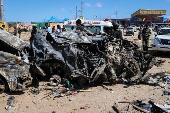 Foto: Bom mobil meledak di Somalia (AFP)