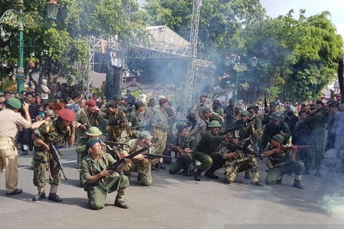 Parade Kebangsaan Ajang Sosialisasi SU 1 Maret Hari Besar Nasional