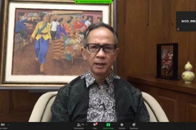 Wamenlu-Mahendra-Siregar