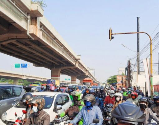 PPKM Darurat, Siapa Diuntungkan?