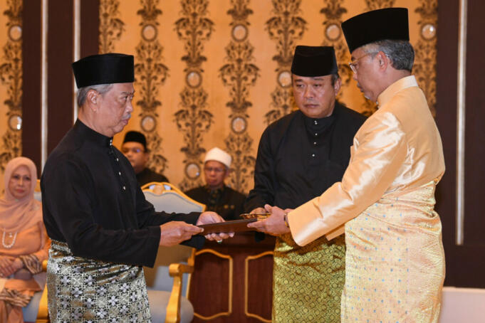 Perdana Menteri Malaysia, Muhyiddin Yassin saat diangkat sumpah jabatan oleh Yang Di-Pertuan Agong (YDPA), Al Sultan Abdullah Ri'ayatuddin Al-Mustafa