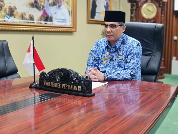 Wakil Menteri Pertanian, Harvick Hasnul Qolbi saat memberikan sambutan dalam Temu Teknis Peneliti Dan Penyuluh Pertanian Mewujudkan Ketahanan Pangan Di Provinsi Lampung secara virtual di Jakarta, Rabu (10/11). Foto: Aktual/Istimewa