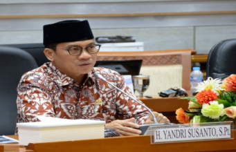 Pendeta Minta Menag Hapus 300 Ayat Al-Qur’an, DPR: Menista Umat Islam