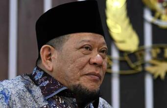 Ketua DPD-RI La Nyalla Mattalitti: Negara Wajib Menyediakan Vaksin Halal