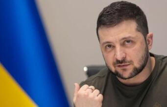 Presiden Ukraina Tandatangani Kontrak Tentara Asing Hingga 10 Tahun