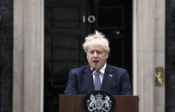 PM Inggris Sampaikan Pidato Pengunduran Diri