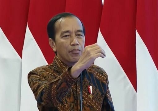 Presiden Jokowi Sentil Menhub Segera Turunkan Harga Tiket Pesawat Joko Widodo saat membuka Rapat Koordinasi Nasional Pengendalian Inflasi 2022