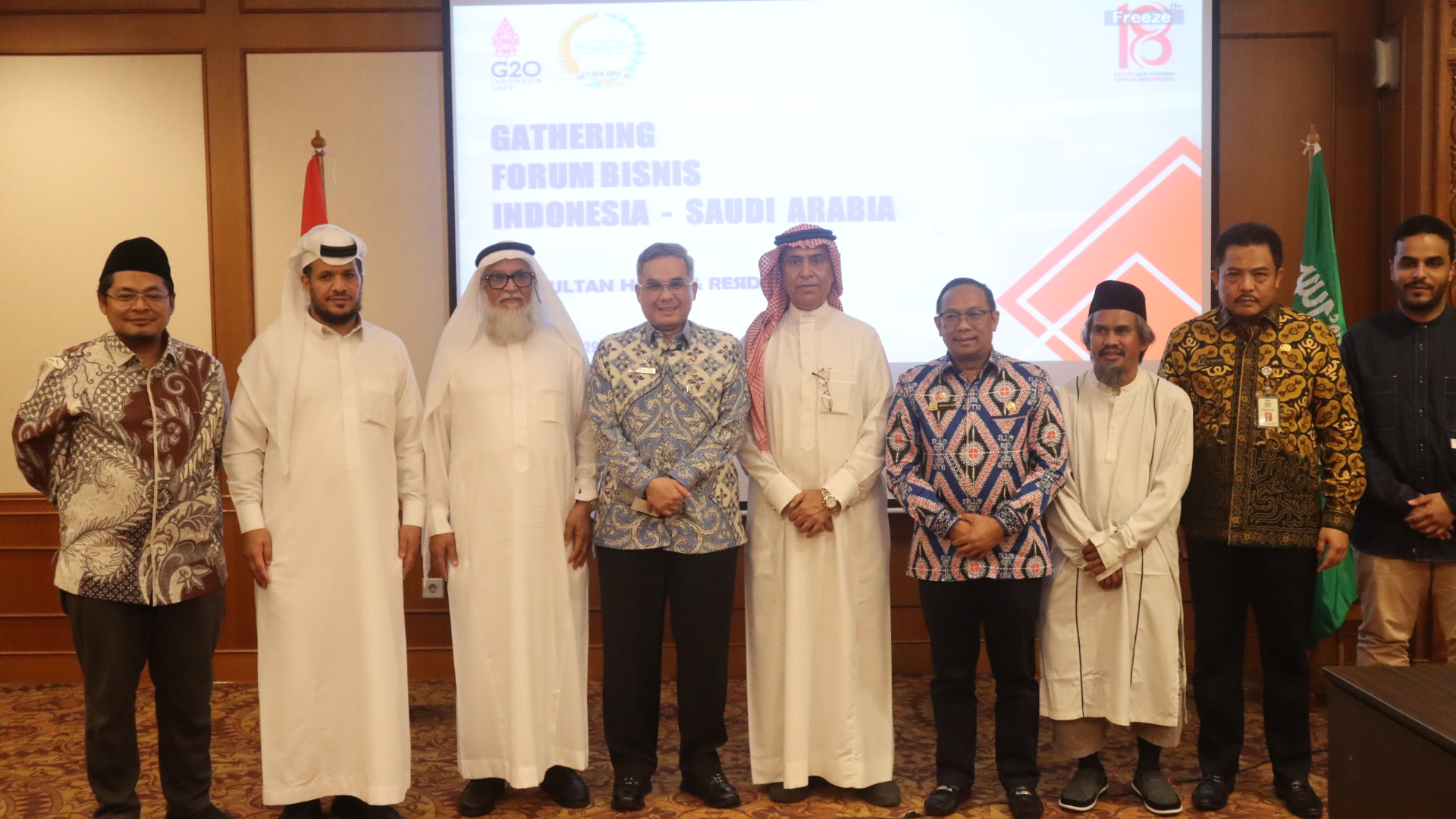 Wakil Menteri Pertanian (Wamentan), Harvick Hasnul Qolbi bersama perwakilan KADIN Saudi Arabia dalam acara Gathering Forum Bisnis Indonesia-Saudi di Jakarta. Foto: Istimewa/AKTUAL 