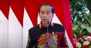 Presiden Jokowi saat memberikan arahan ke Polri