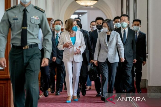 reuters_pelosi_taiwan_3