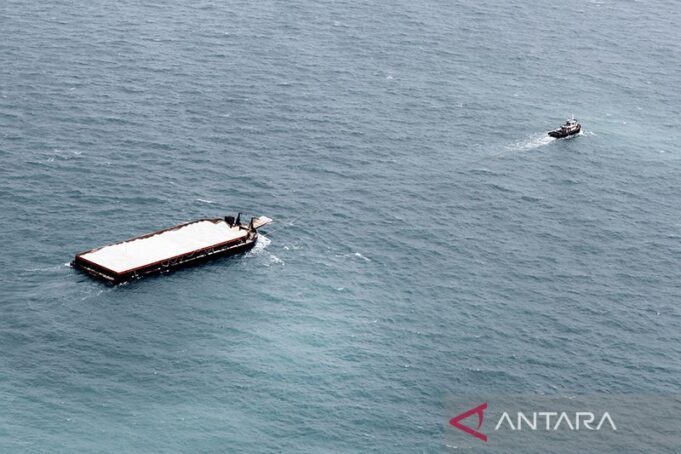 Ekspor-Pasir-Ke-Singapura-120215-JOS-1 Ekspor Pasir Laut