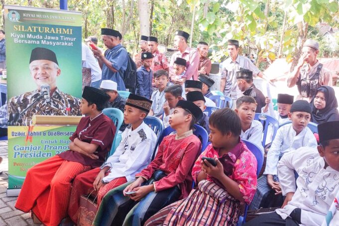 Kiyai Muda Jawa Timur bekerjasama dengan GP Ansor Kabupaten Ngawi Adakan Khitanan Massal