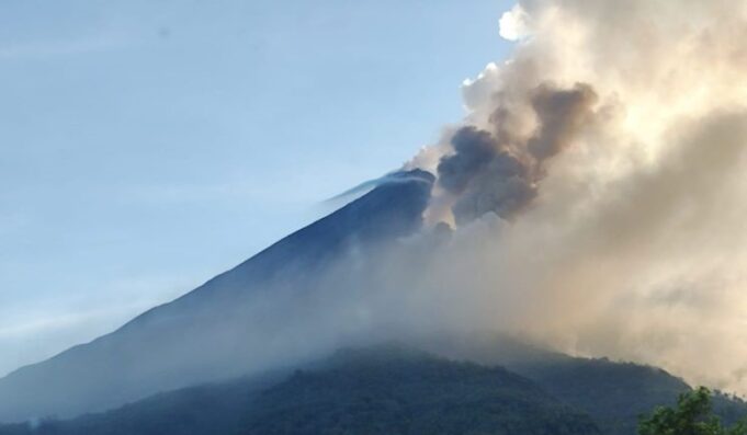 Gunung Karangetang