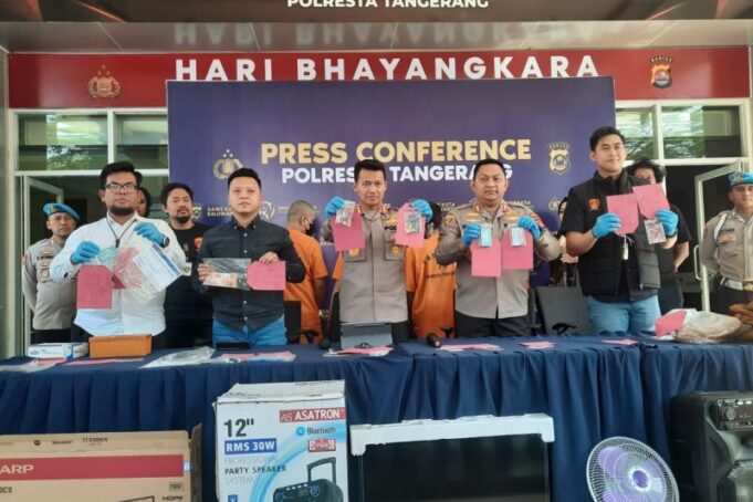 "Kejar Kejaran Ganjal ATM: Polresta Tangerang Berhasil Tangkap 4 Pelaku Tindak Pidana Kejahatan"