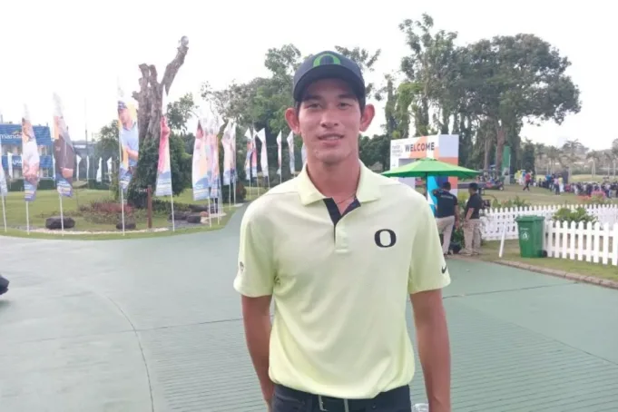 1000005812.jpg Pegolf Indonesia Gabriel Hansel Hari berpose setelah memainkan putaran ketiga Mandiri Indonesia Open 2023 di Pondok Indah Golf Course, Jakarta, Sabtu (5/8/1023). (ANTARA/RAUF ADIPATI)