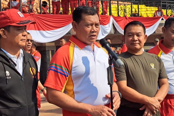 Panglima TNI Laksamana Yudo Margono memberikan keterangan pers di Markas Besar TNI, Jakarta, Jumat (4/8/2023)