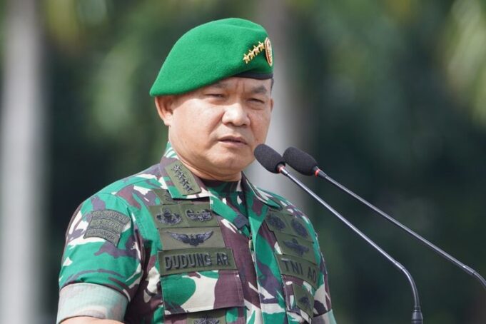 Jenderal Dudung Abdurachman/Kepala Staf Angkatan Darat (KSAD)