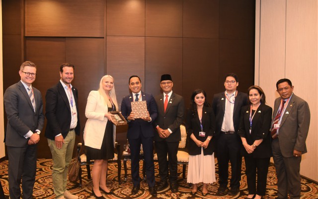 Ketua Desk Kerja Sama Regional Badan Kerja Sama Antar Parlemen (BKSAP) DPR RI, Putu Supadma Rudana usai pertemuan bilateral dengan parlemen negara observer AIPA yakni Norwegia, di Jakarta, Senin